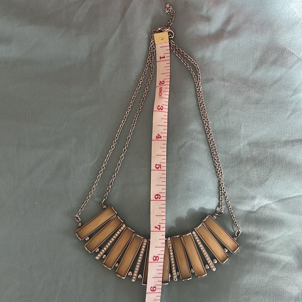 Beautiful statement necklace - Picture 3 of 4